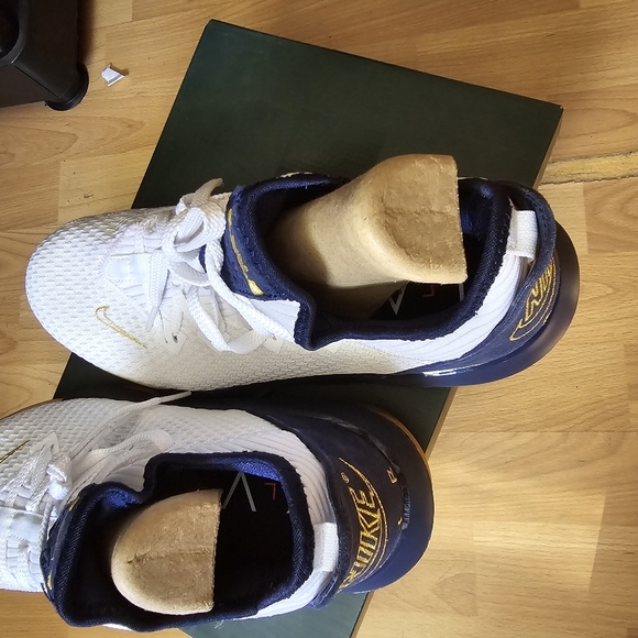 NIKE LEBRON 16 OLYMPICS - Picture 3 of 5